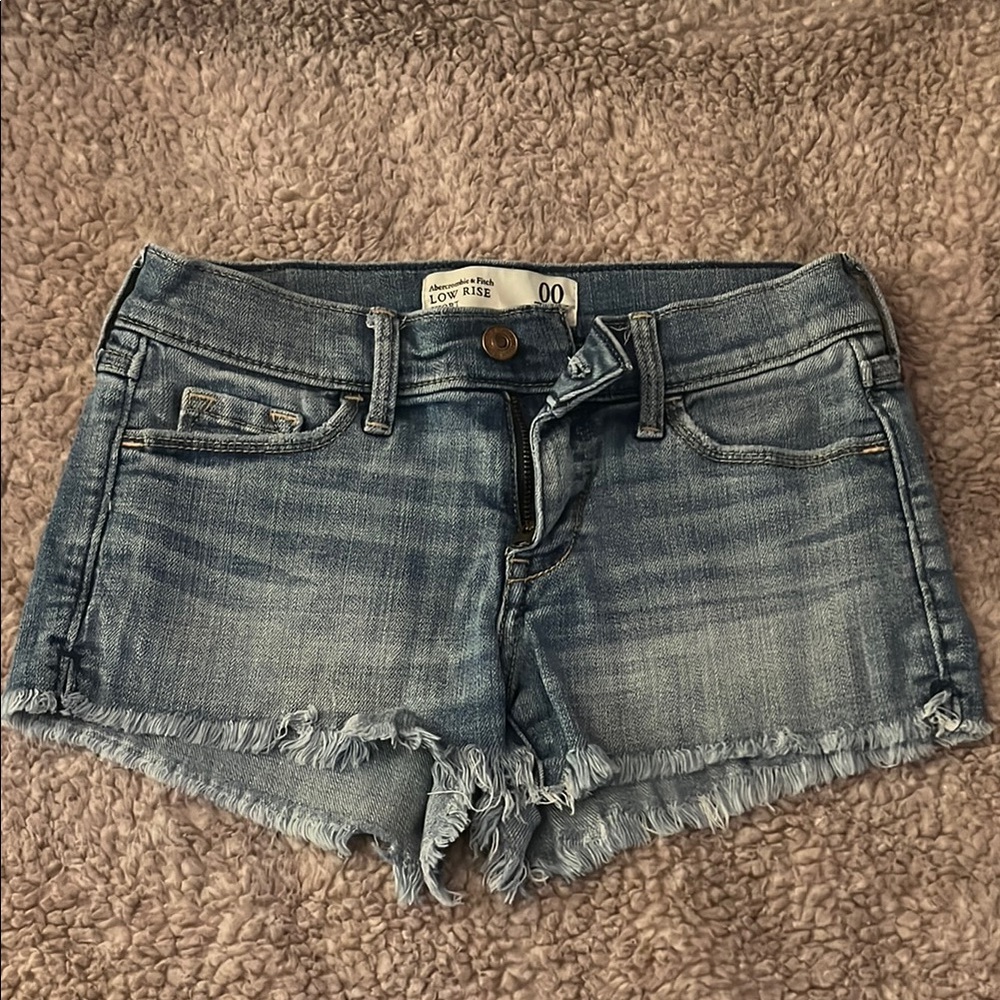 Abercrombie and Fitch low rise jean shorts, size 00/24